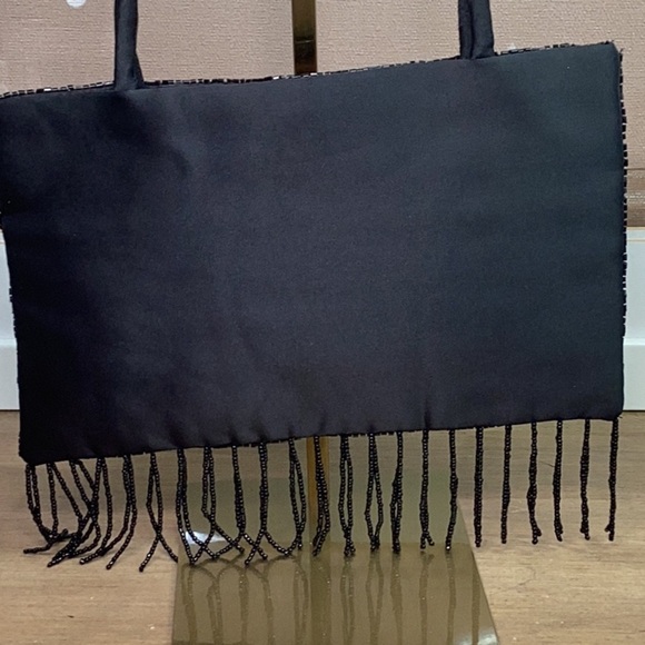 Vintage Embroidered Black and Red Tote Handbag - Picture 2 of 3